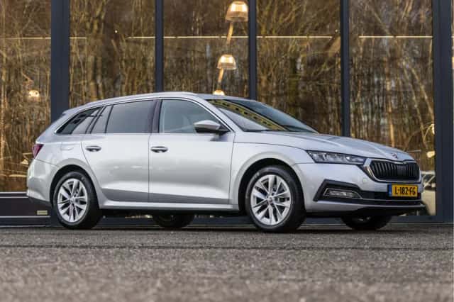 Škoda Octavia (2021) thumbnail 1