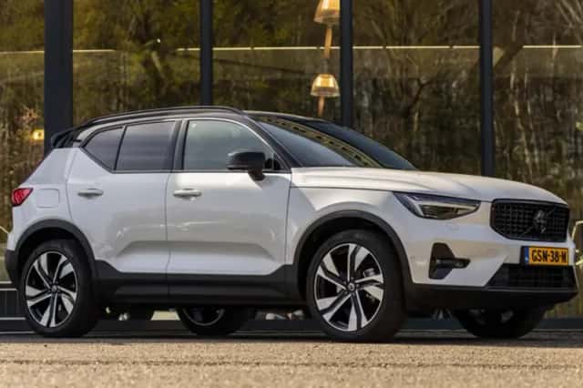 Volvo XC40 (2024) thumbnail 2
