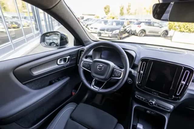 Volvo XC40 (2024) thumbnail 20