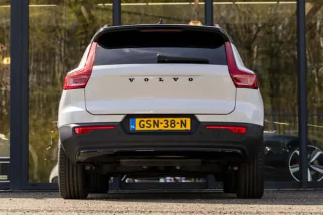 Volvo XC40 (2024) thumbnail 7