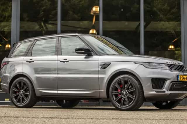 Land Rover Range Rover Sport (2021) thumbnail 2