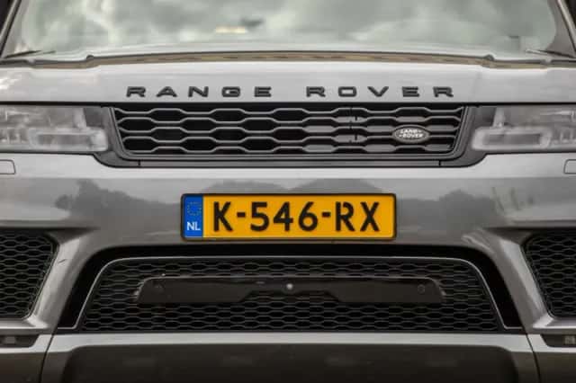 Land Rover Range Rover Sport (2021) thumbnail 4