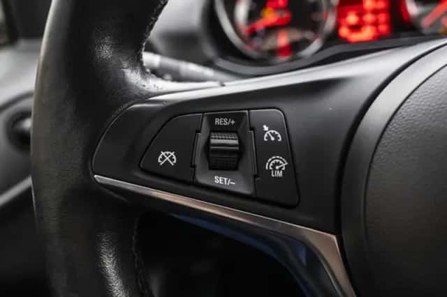 Opel Adam (2018) thumbnail 27