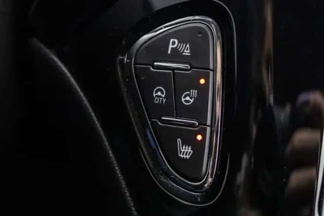Opel Adam (2018) thumbnail 31