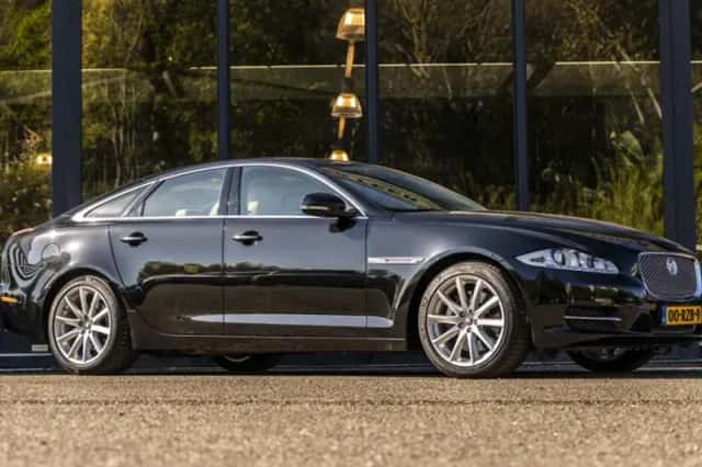 Jaguar XJ (2010) thumbnail 2
