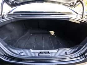 Jaguar XJ (2010) thumbnail 14