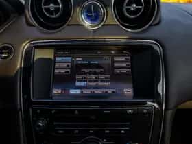 Jaguar XJ (2010) thumbnail 34
