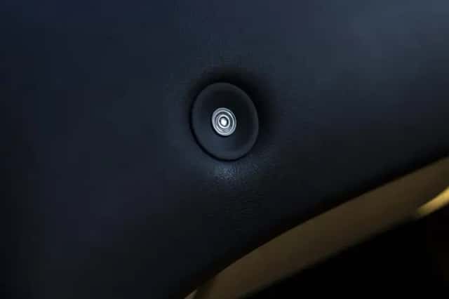 Jaguar XJ (2010) thumbnail 45