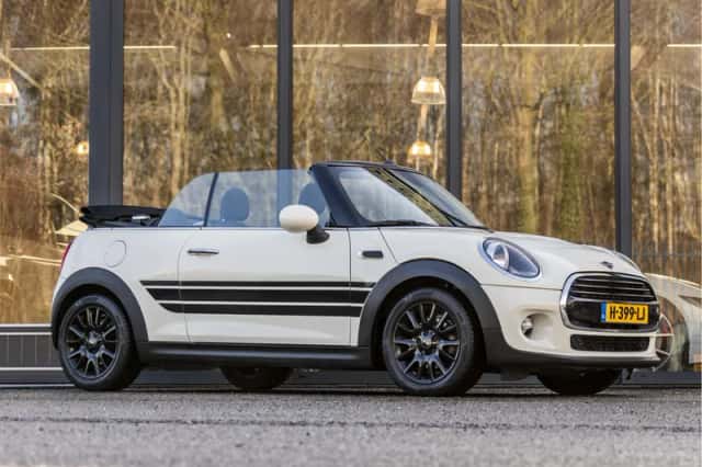 MINI Cooper (2019) thumbnail 1