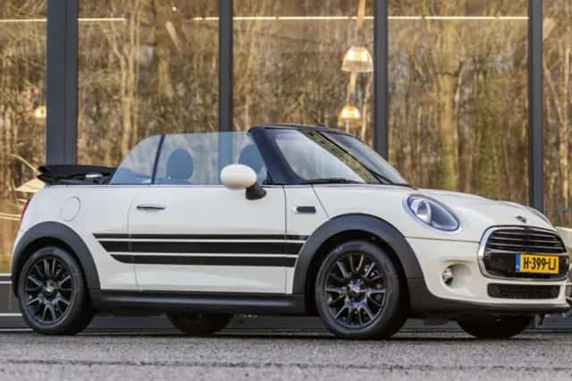 MINI Cooper (2019) thumbnail 2