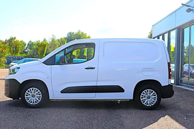 Citroën Berlingo (2022) thumbnail 3