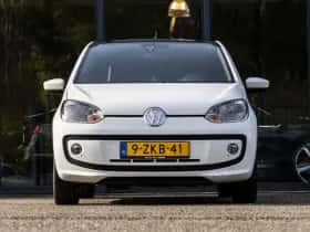 Volkswagen Up! (2015) thumbnail 3