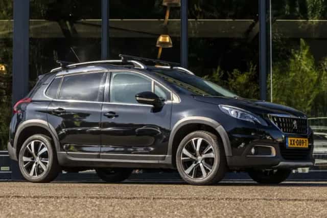 Peugeot 2008 (2018) thumbnail 2