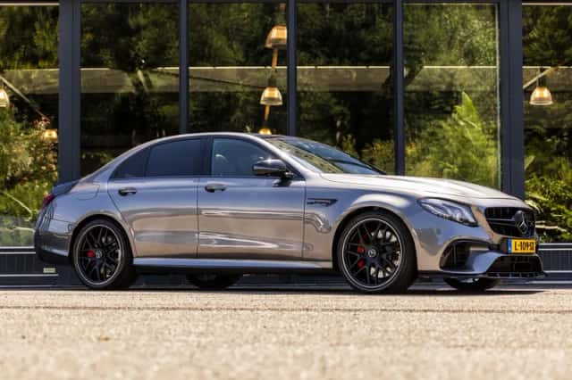 Mercedes-Benz E-Klasse (2018) thumbnail 1