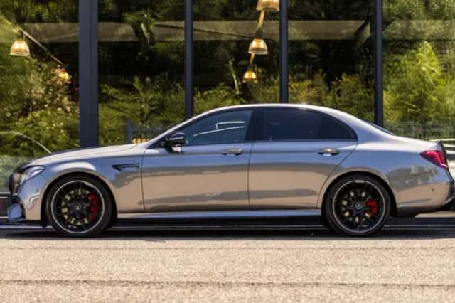 Mercedes-Benz E-Klasse (2018) thumbnail 4