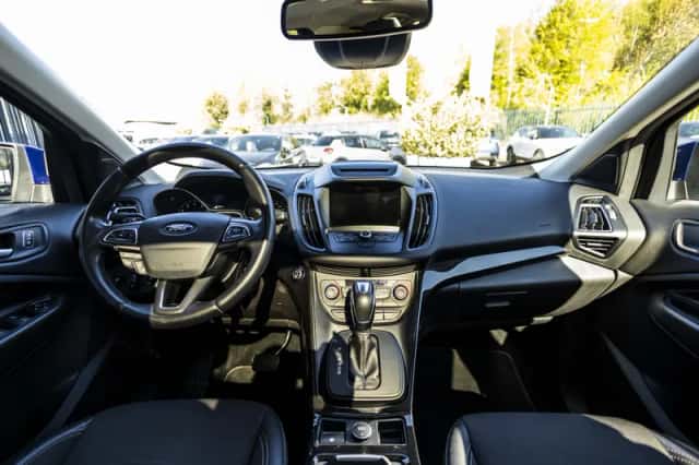 Ford Kuga (2017) thumbnail 17
