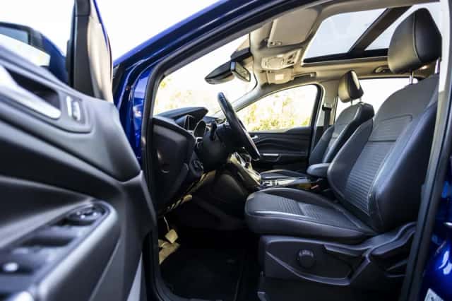 Ford Kuga (2017) thumbnail 21