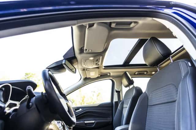 Ford Kuga (2017) thumbnail 22
