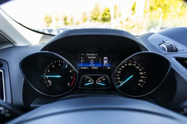 Ford Kuga (2017) thumbnail 28