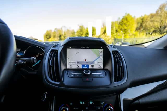Ford Kuga (2017) thumbnail 35