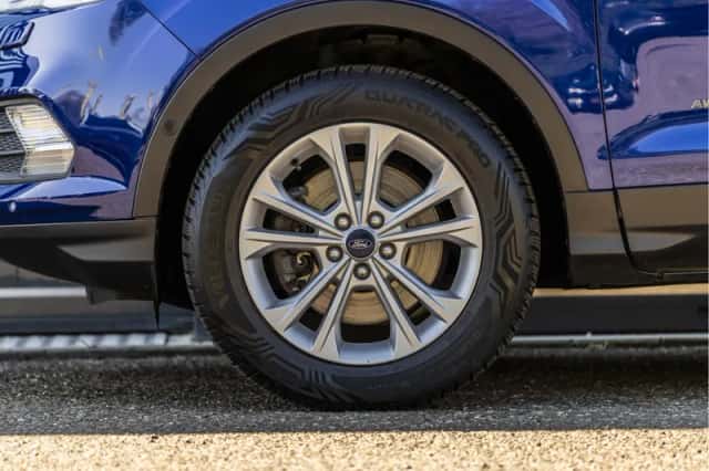 Ford Kuga (2017) thumbnail 9
