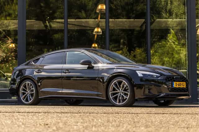 Audi A5 (2022) thumbnail 1