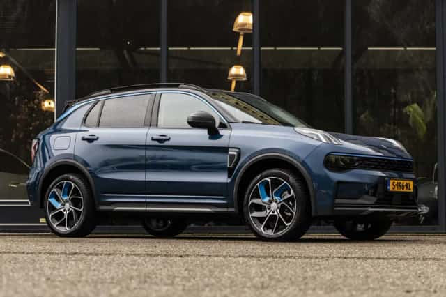 Lynk & Co 01 (2023)