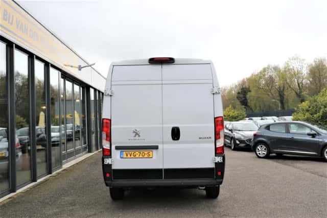 Peugeot Boxer (2021) thumbnail 2