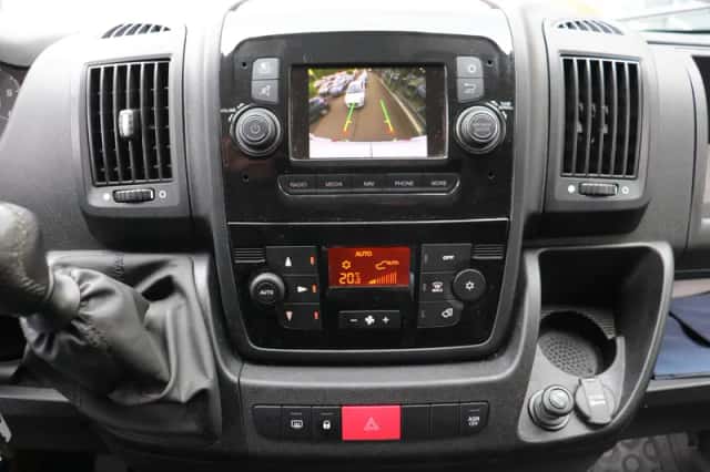 Peugeot Boxer (2021) thumbnail 9