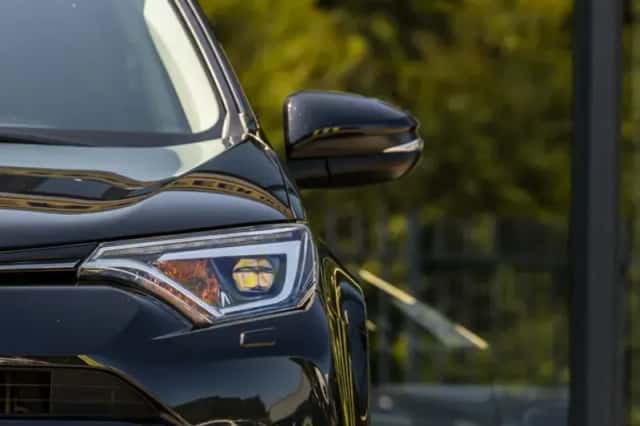 Toyota RAV4 (2019) thumbnail 5
