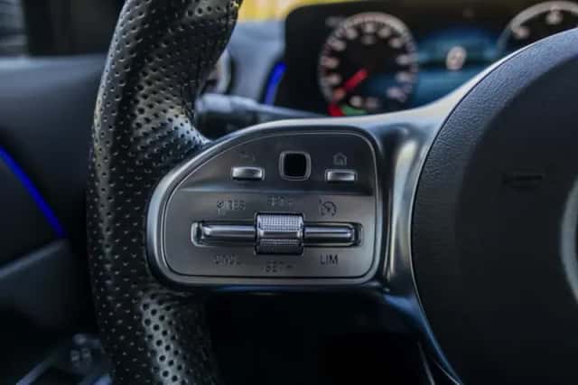 Mercedes-Benz EQB (2022) thumbnail 27