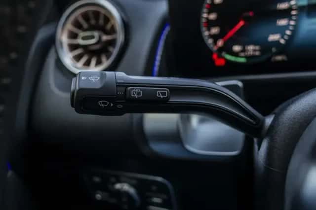 Mercedes-Benz EQB (2022) thumbnail 29
