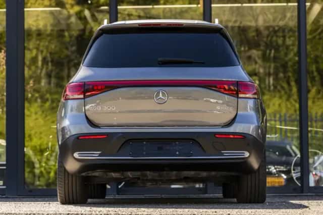Mercedes-Benz EQB (2022) thumbnail 7