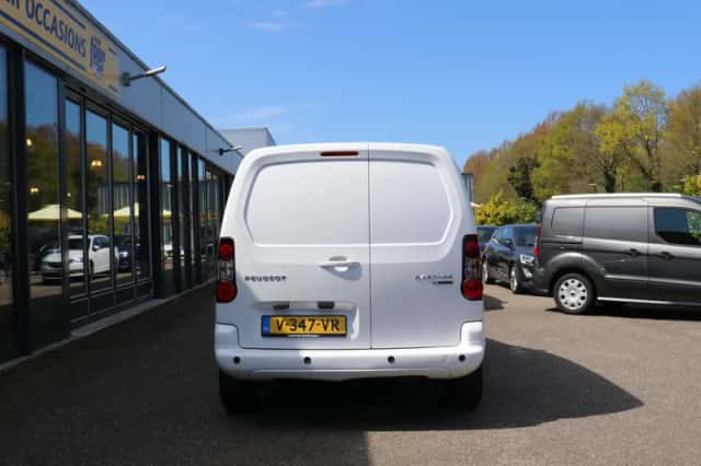 Peugeot E-Partner (2019) thumbnail 2