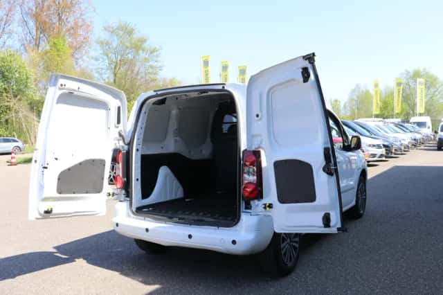 Peugeot E-Partner (2019) thumbnail 16