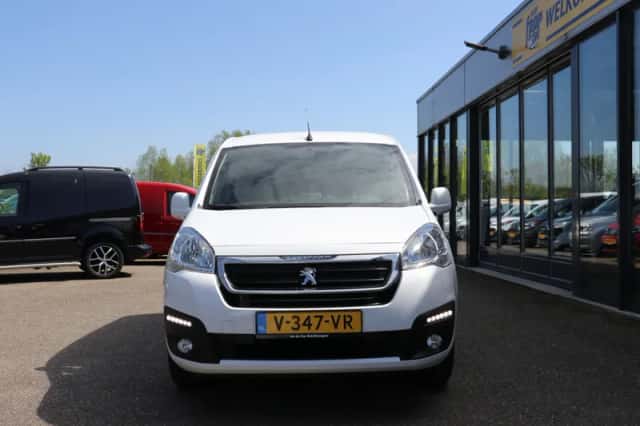 Peugeot E-Partner (2019) thumbnail 4