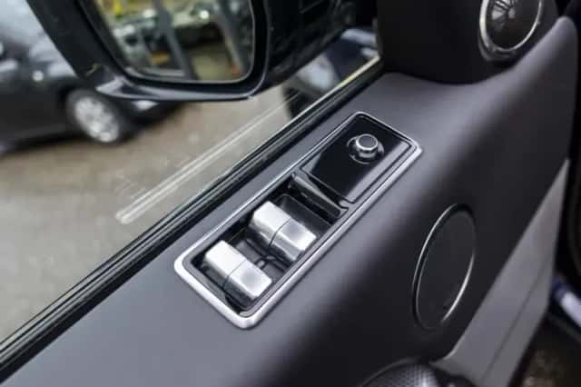 Land Rover Range Rover Sport (2019) thumbnail 24