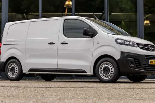 Opel Vivaro (2022) thumbnail 2