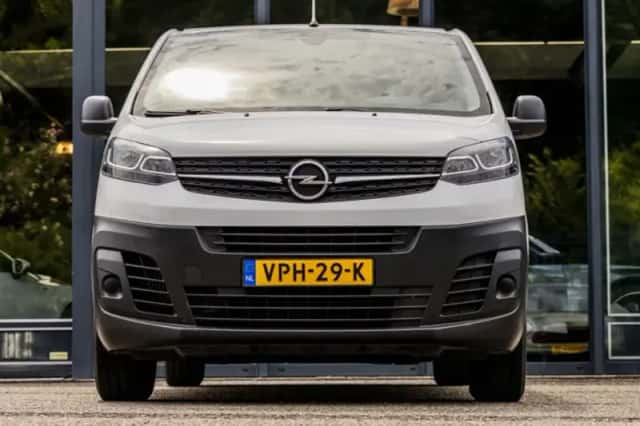 Opel Vivaro (2022) thumbnail 3