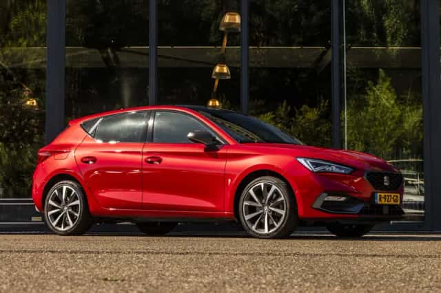 SEAT Leon (2021) thumbnail 1