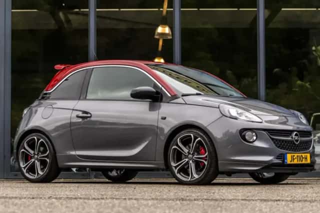 Opel Adam (2016) thumbnail 2