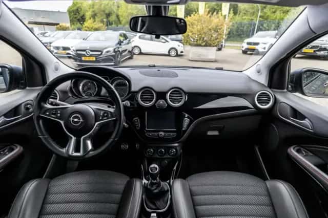 Opel Adam (2016) thumbnail 18