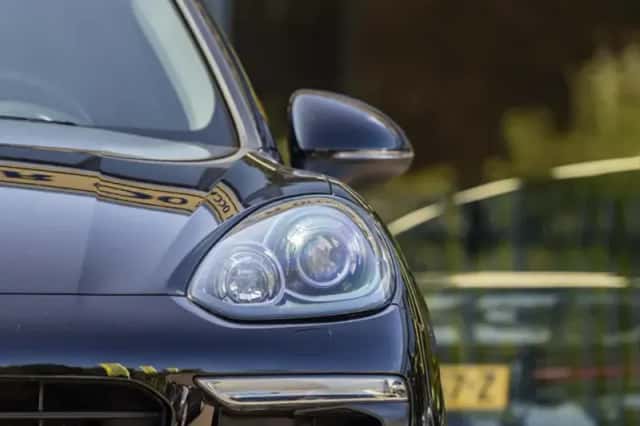 Porsche Cayenne (2017) thumbnail 3
