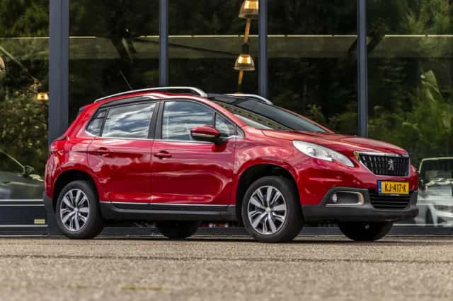 Peugeot 2008 (2016) thumbnail 1