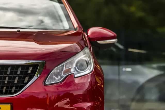 Peugeot 2008 (2016) thumbnail 5