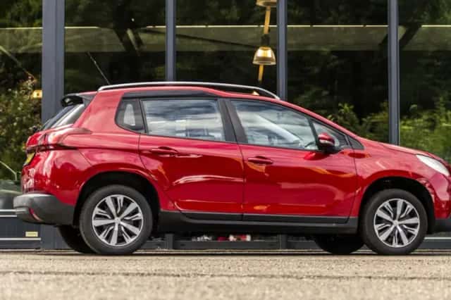 Peugeot 2008 (2016) thumbnail 6