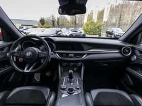 Alfa Romeo Stelvio (2019) thumbnail 23