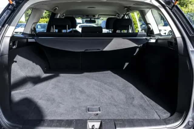 Subaru Legacy (2014) thumbnail 15