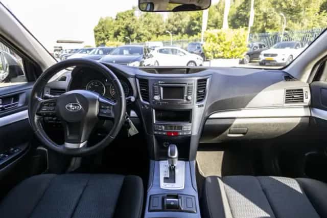Subaru Legacy (2014) thumbnail 18