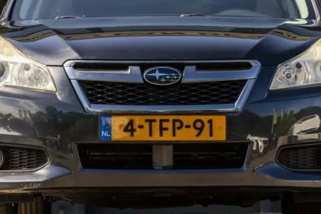 Subaru Legacy (2014) thumbnail 4
